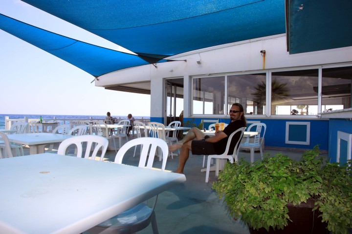Bar am Strand bei Limassol
