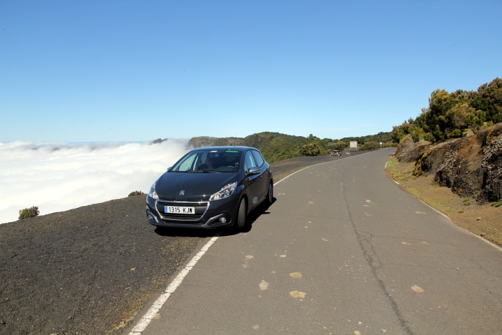 &Uuml;ber den Wolken