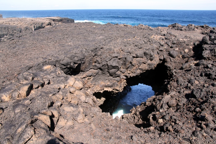 Lavaw&uuml;ste am Meer