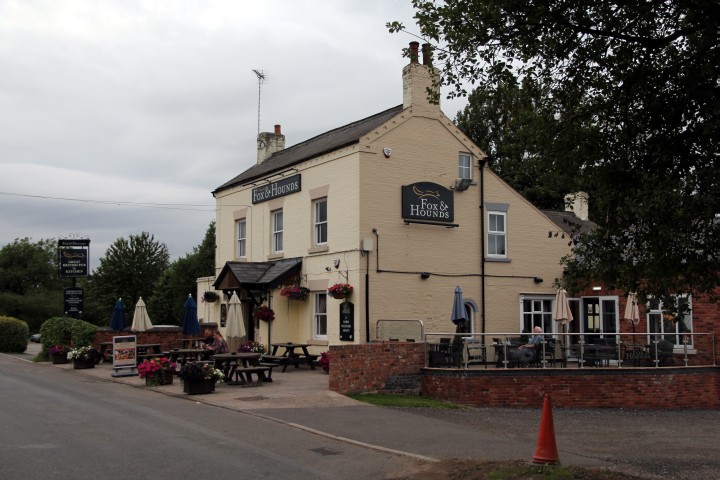 Fox & Hounds Pub