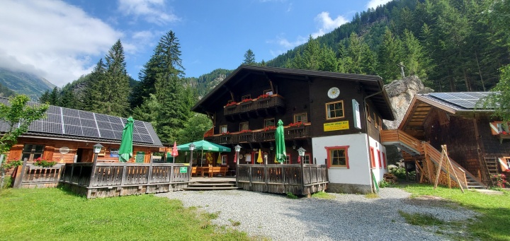 Gm&uuml;nder H&uuml;tte