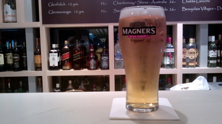 Teueres Bier in Abu Dhabi