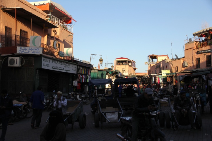 Gesch&auml;ftiges Treiben