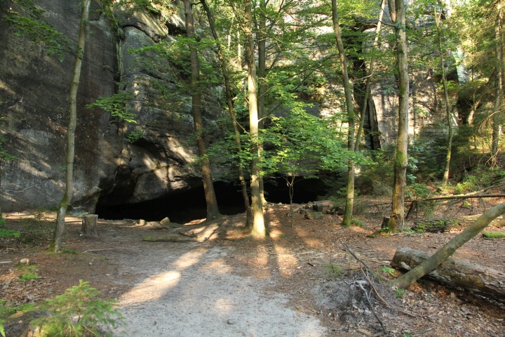 Diebsh&ouml;hle
